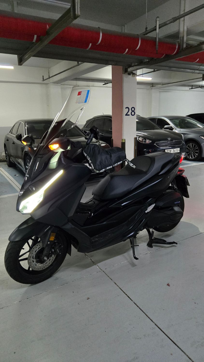 혼다 포르자 350 thumb 2