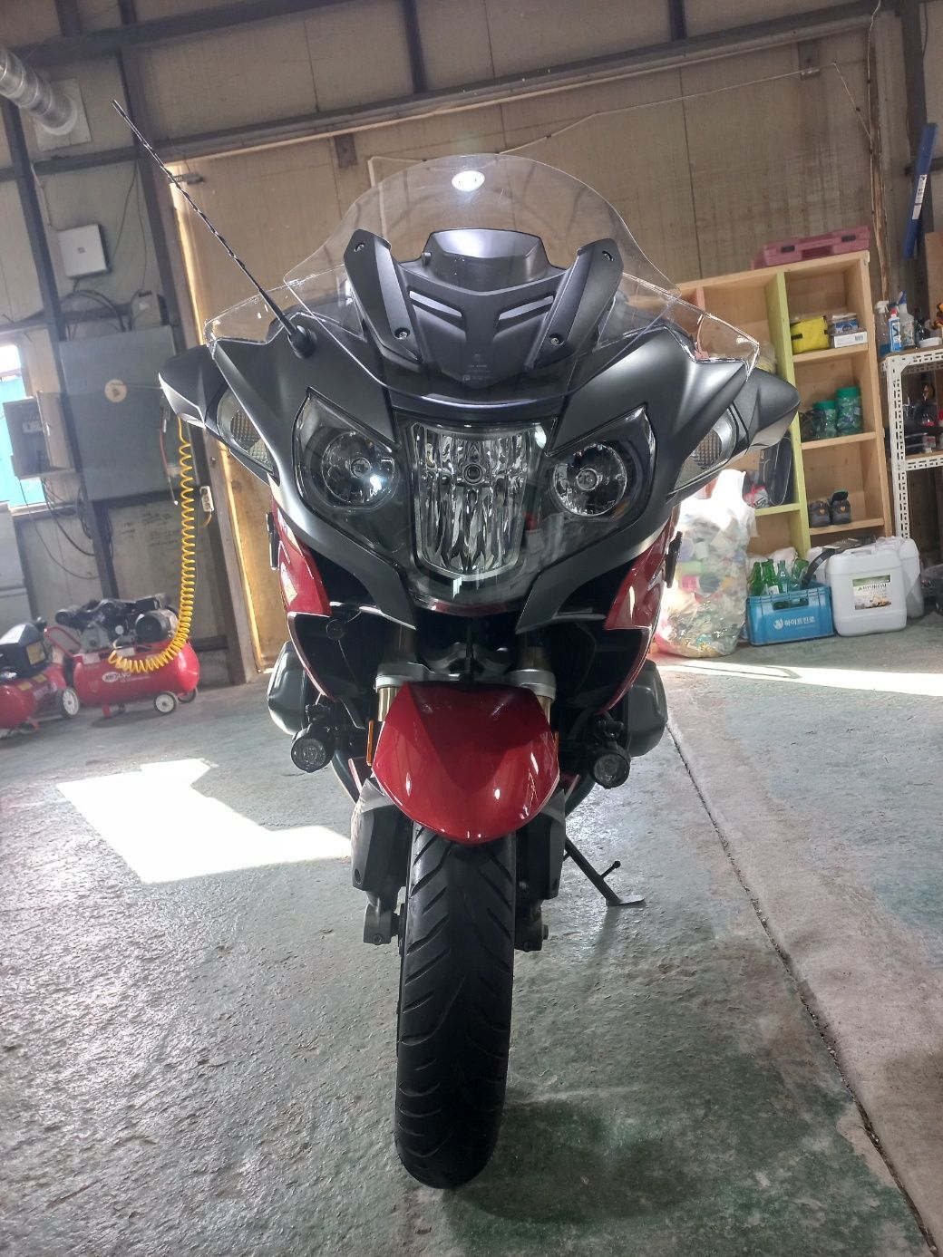 BMW R 1250 RT 2019 레드 사진 2