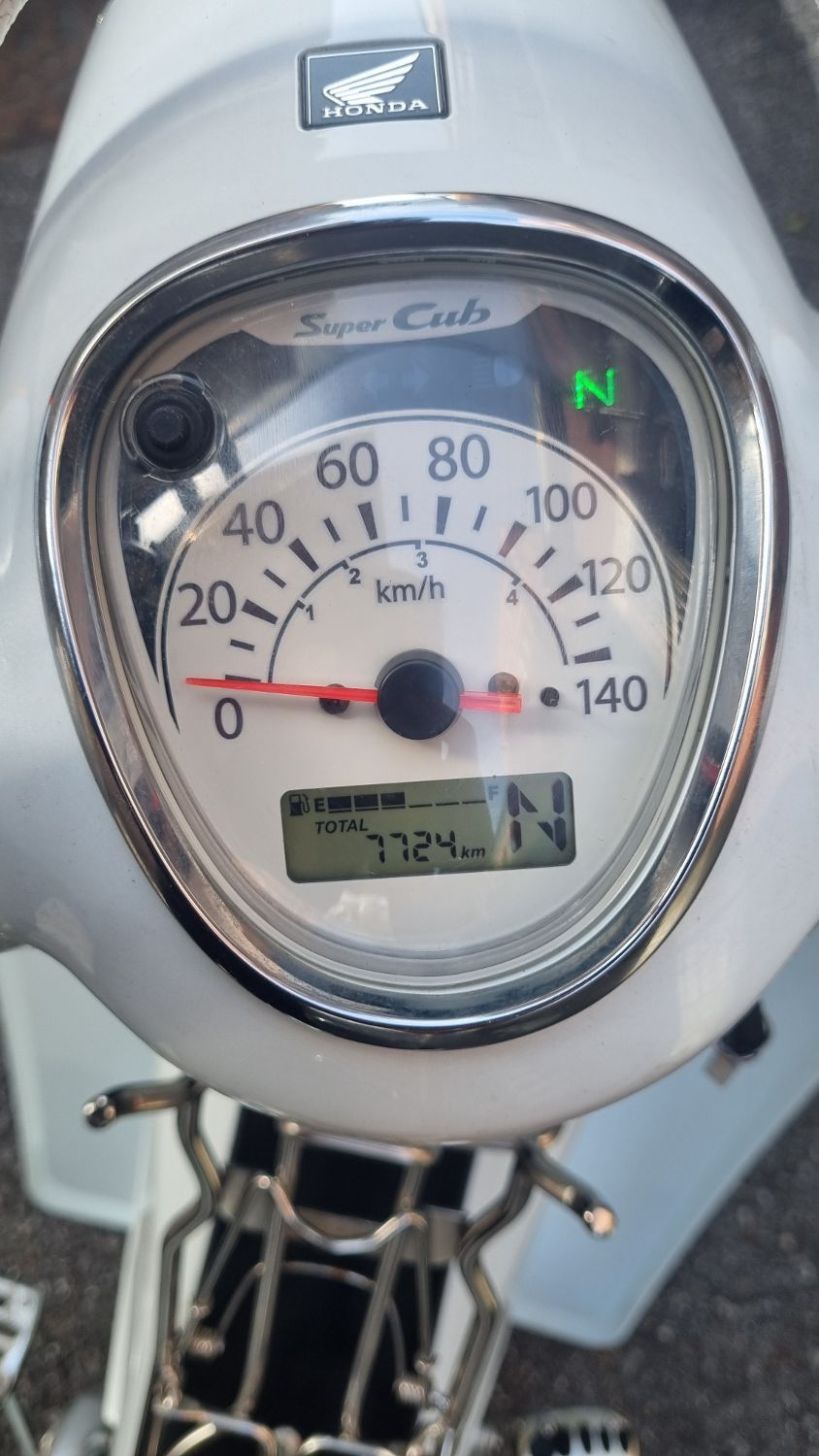 혼다 슈퍼 커브 110 thumb 2