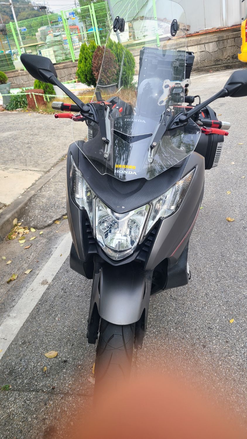 혼다 인테그라 750 thumb 2