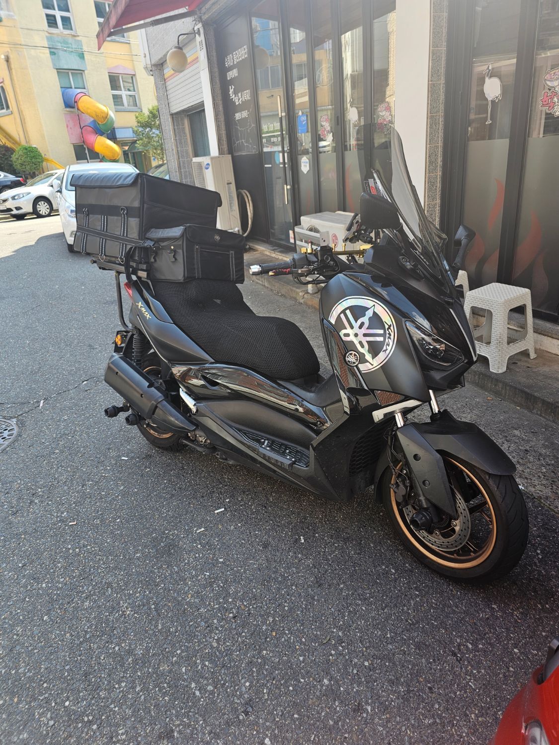 야마하 XMAX 300 ABS more