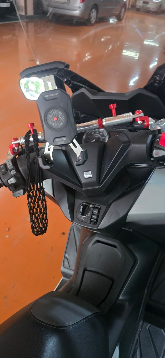 혼다 포르자 350 more