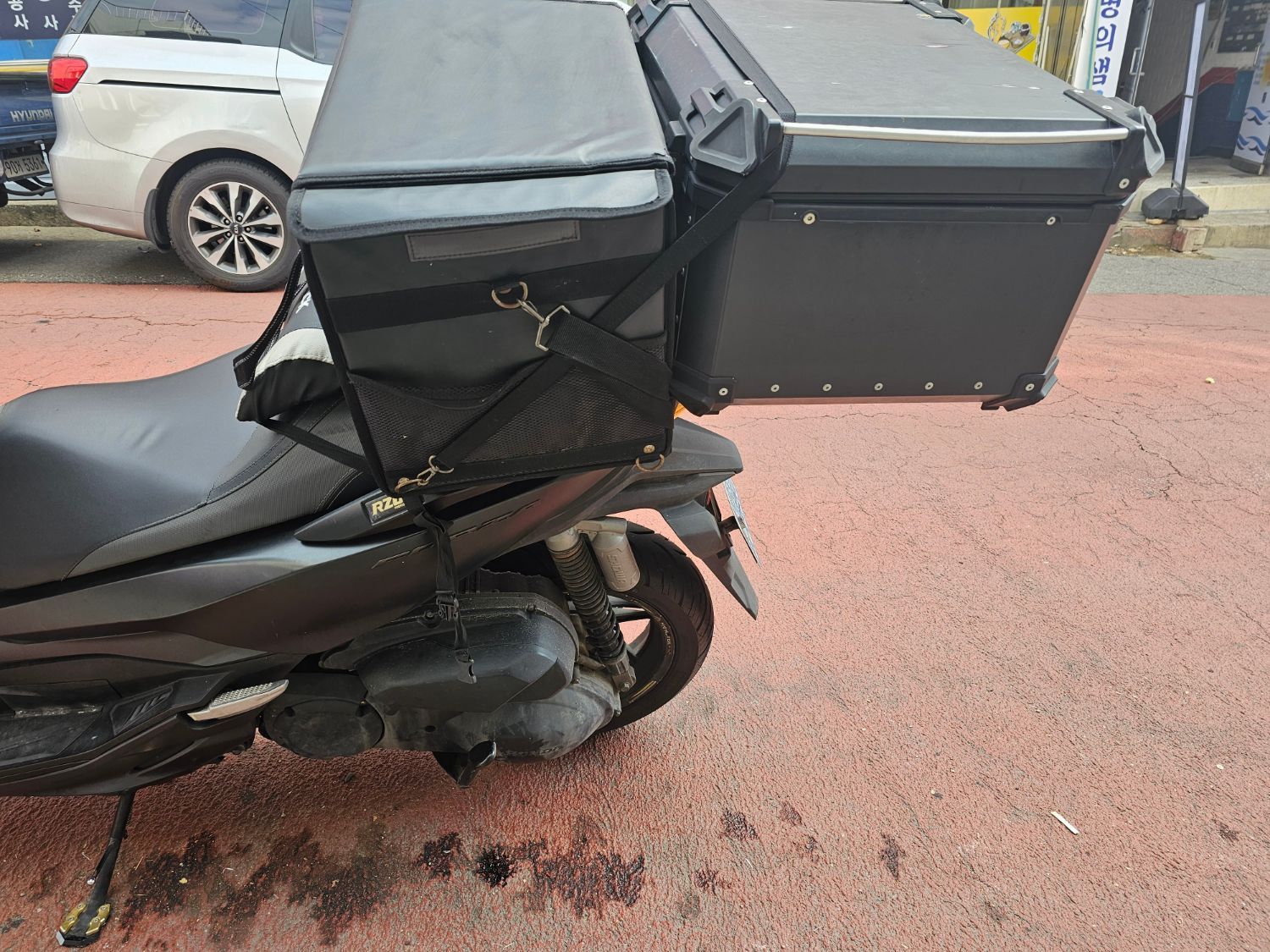 혼다 포르자 300 main