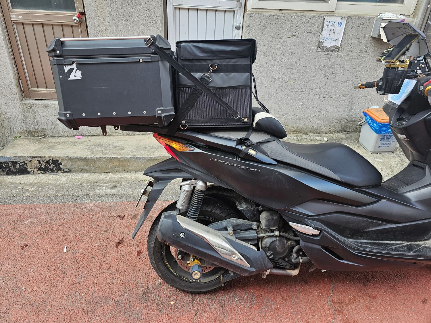 혼다 포르자 300 thumb 2