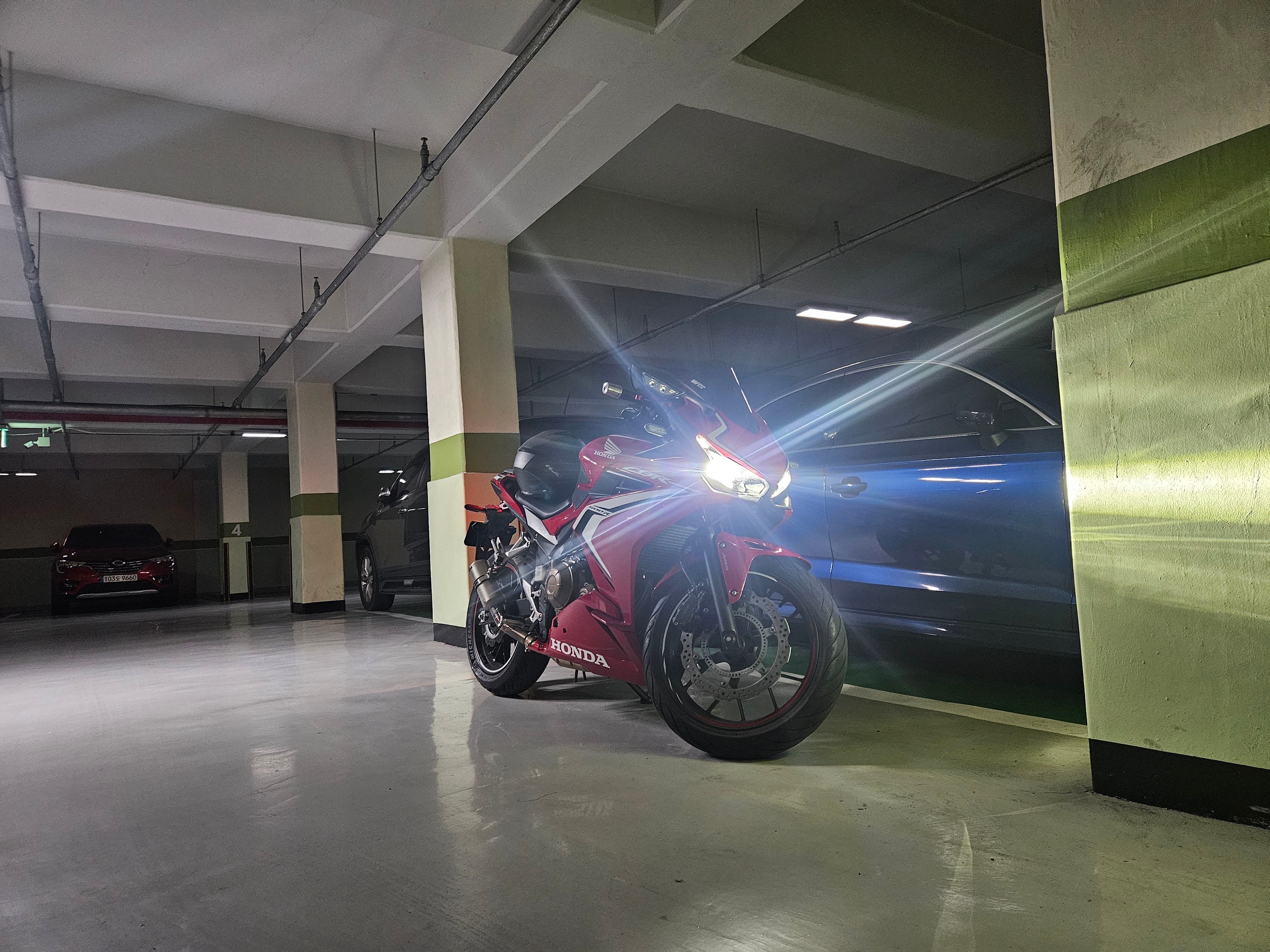 혼다 CBR 500 R more