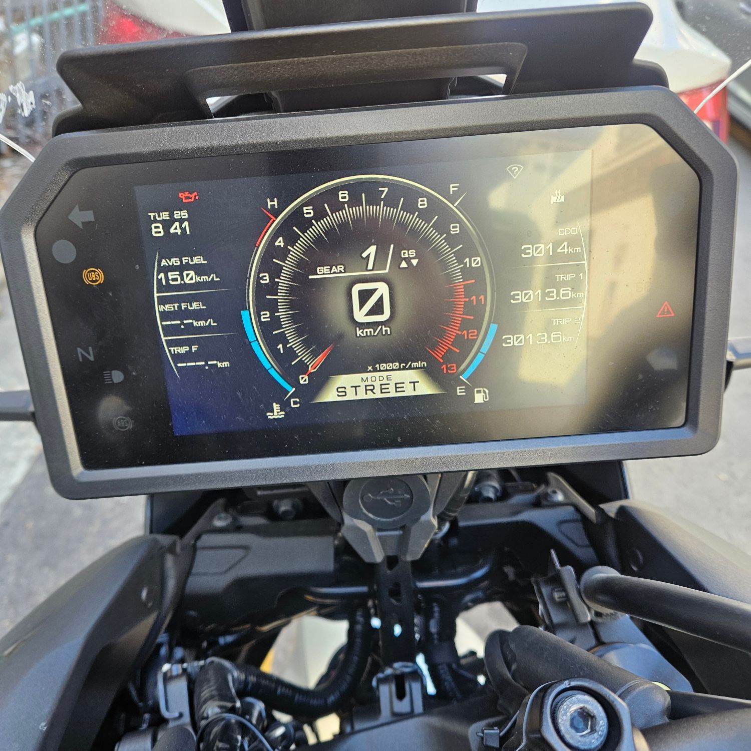 야마하 트레이서 9 GT+ 2024 블루 사진 3