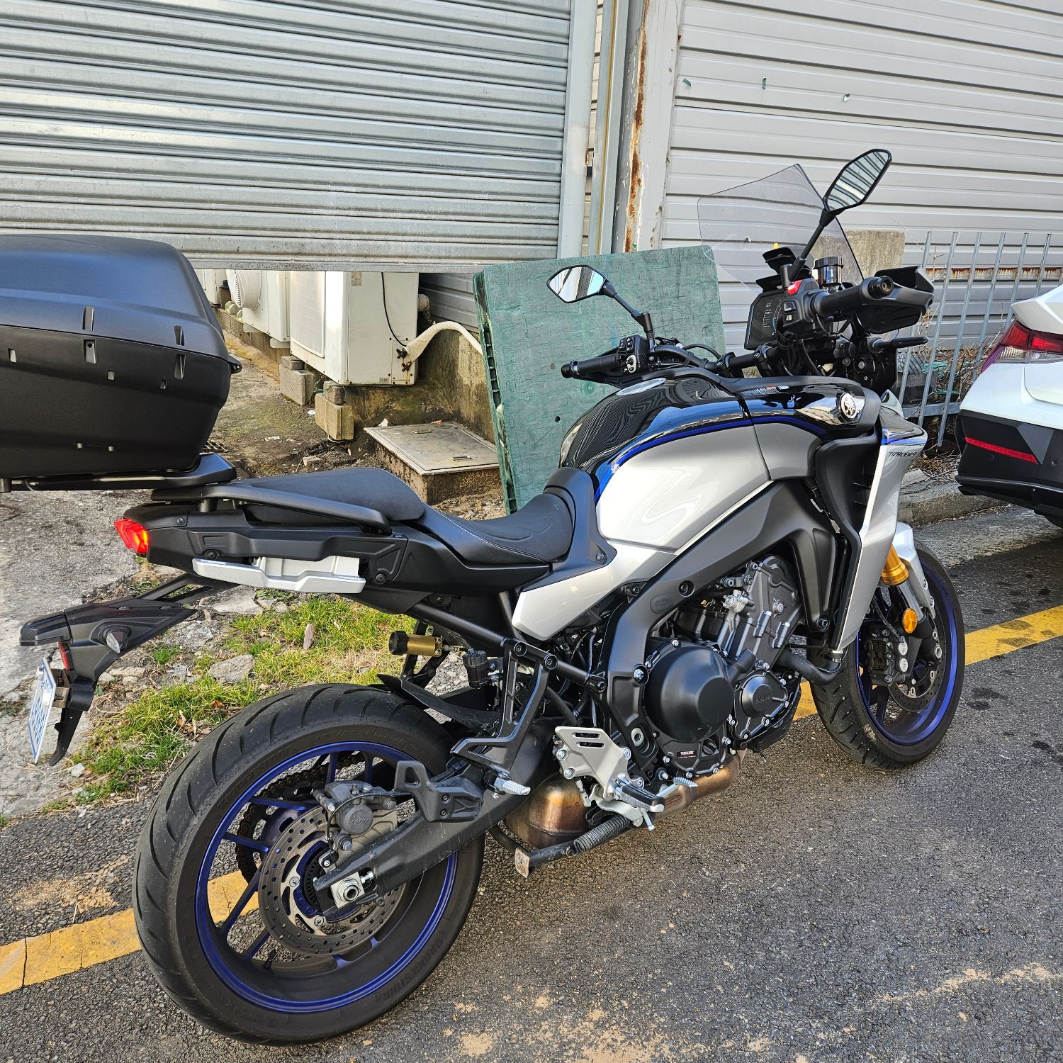야마하 트레이서 9 GT+ 2024 블루 사진 1