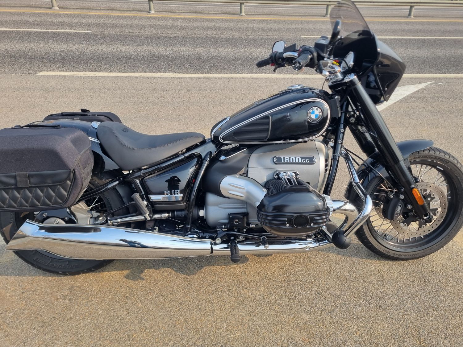 BMW R 18 2023 네이비 사진 6