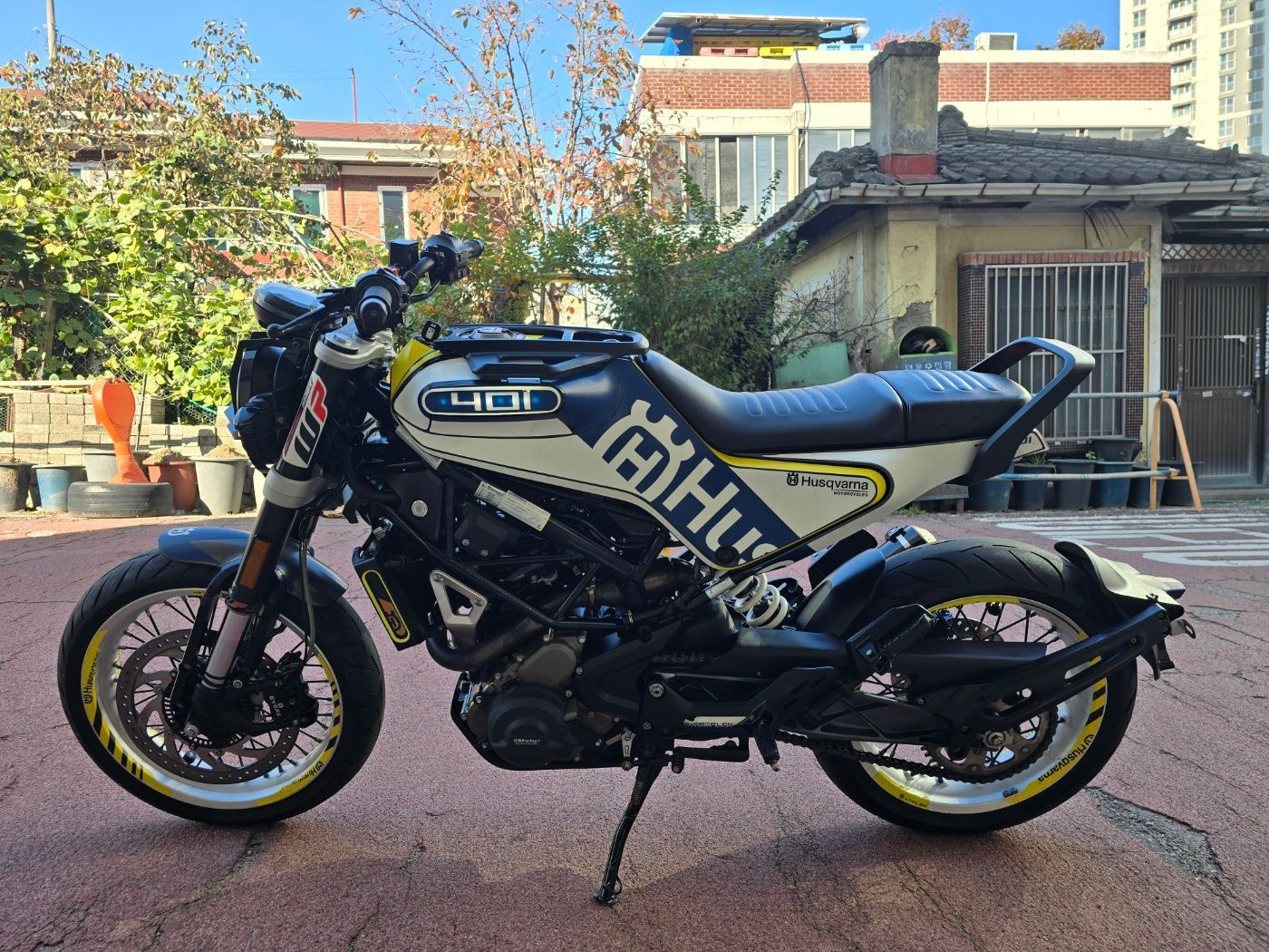 허스크바나 스바르트필렌 401 main