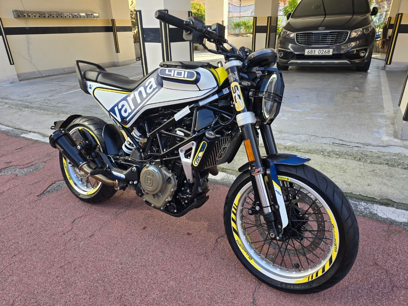 허스크바나 스바르트필렌 401 thumb 2