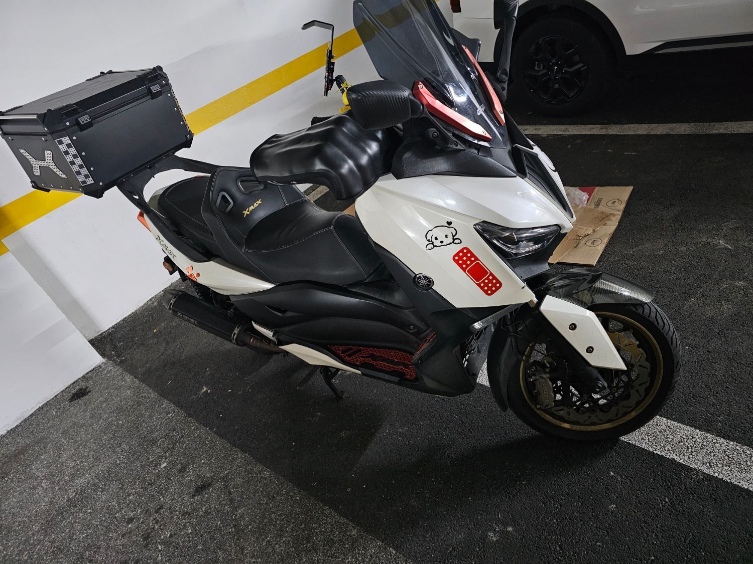 야마하 XMAX 300 ABS thumb 2