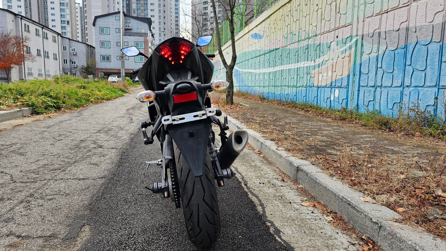 야마하 YZF R3 thumb 2