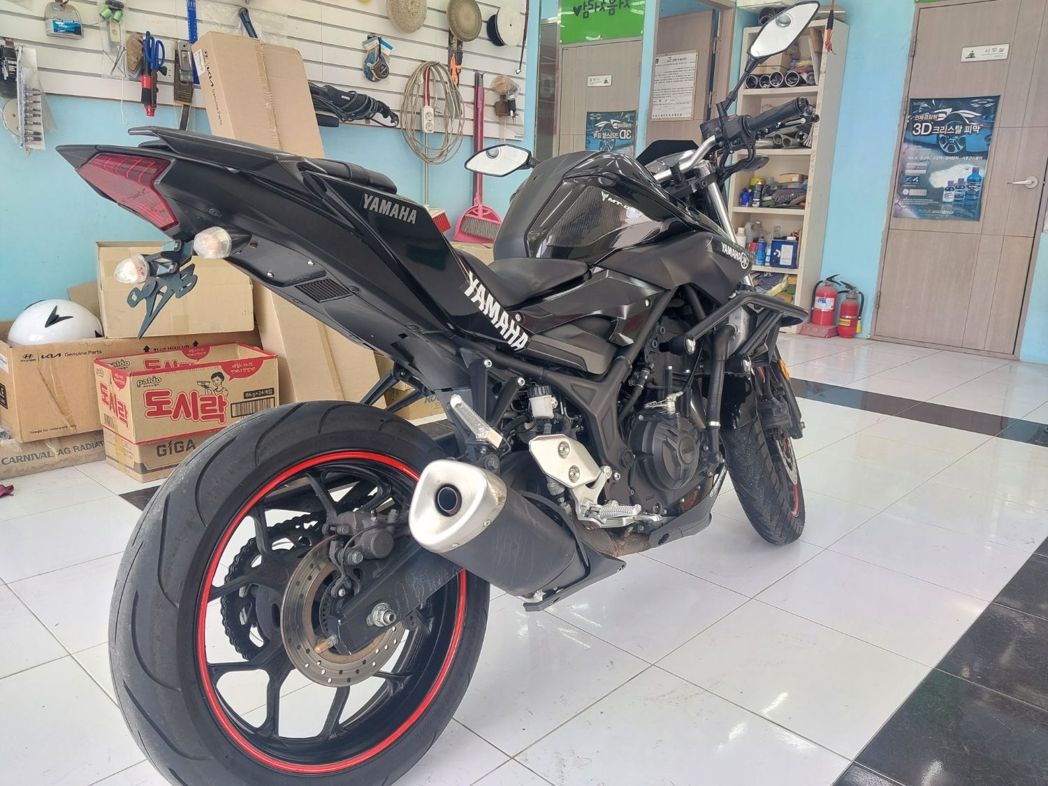 야마하 MT 03 thumb 2