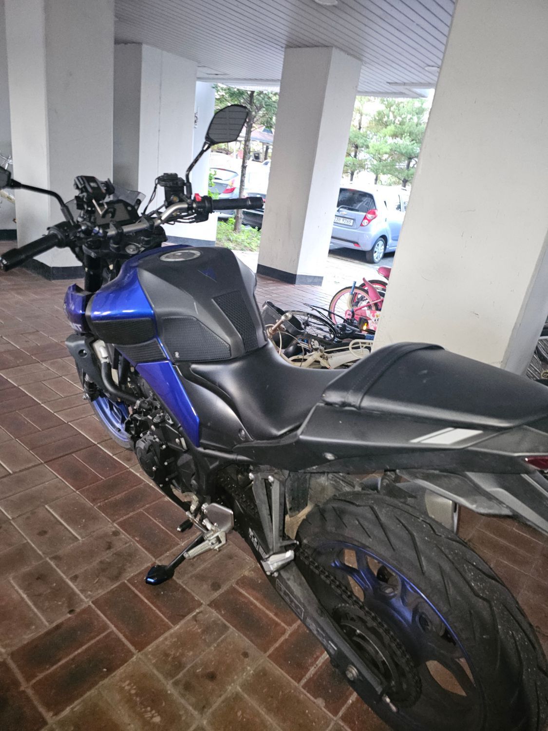 야마하 MT 03 thumb 2