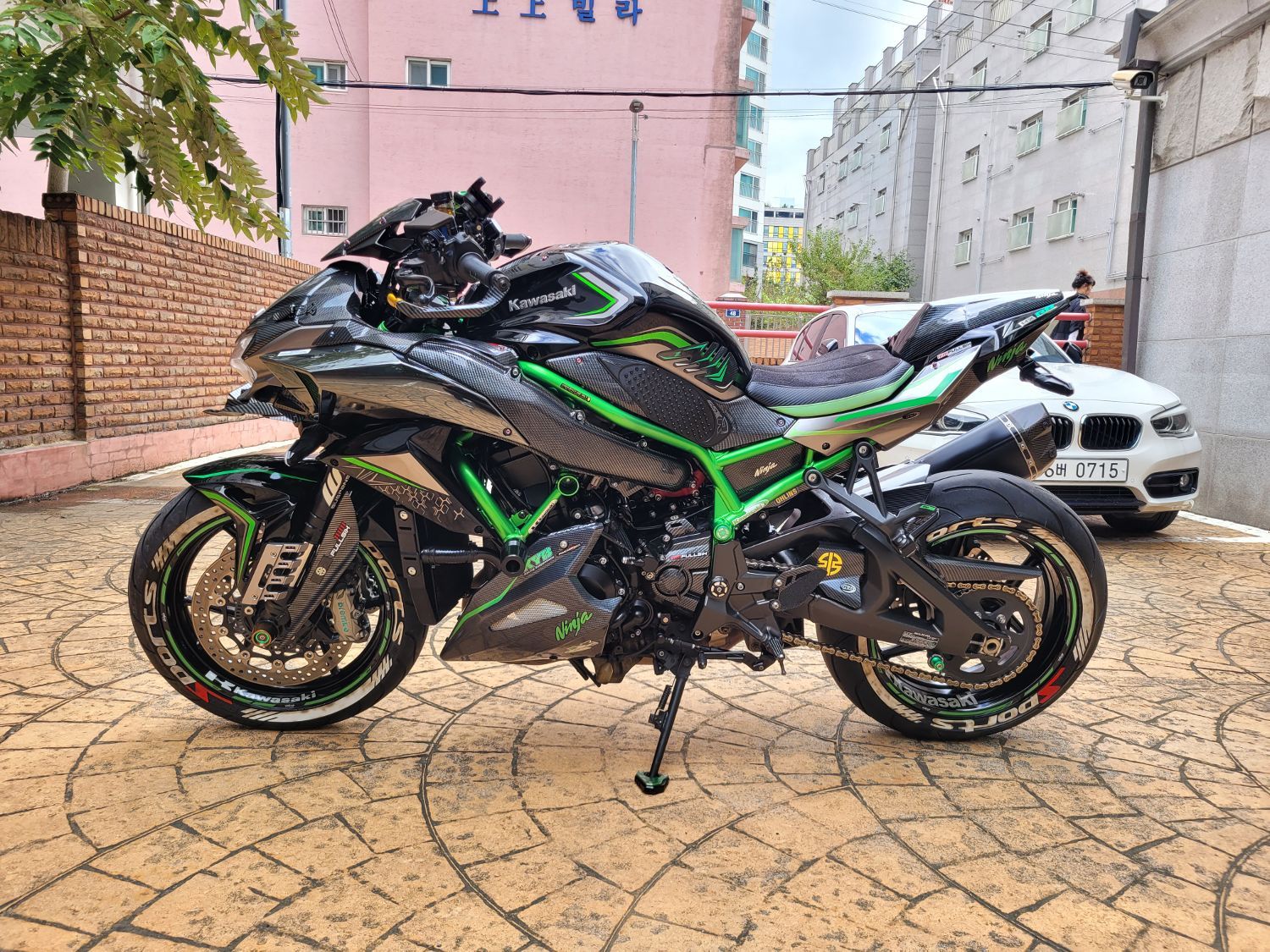 가와사키 Z H2 main