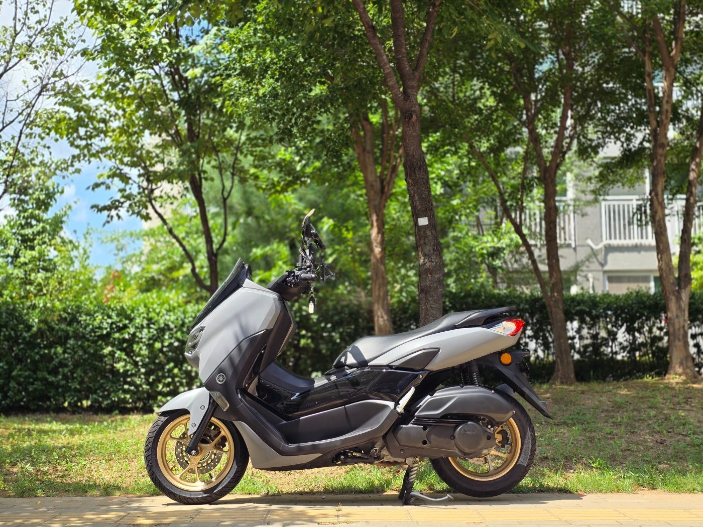 야마하 NMAX 125 thumb 2