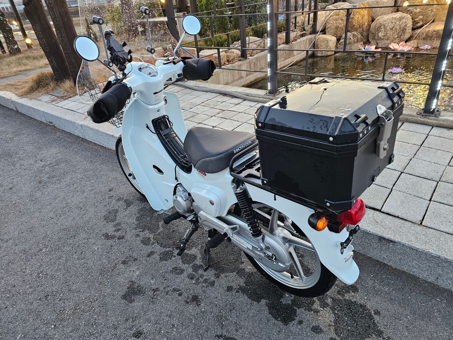 혼다 슈퍼 커브 110 thumb 2