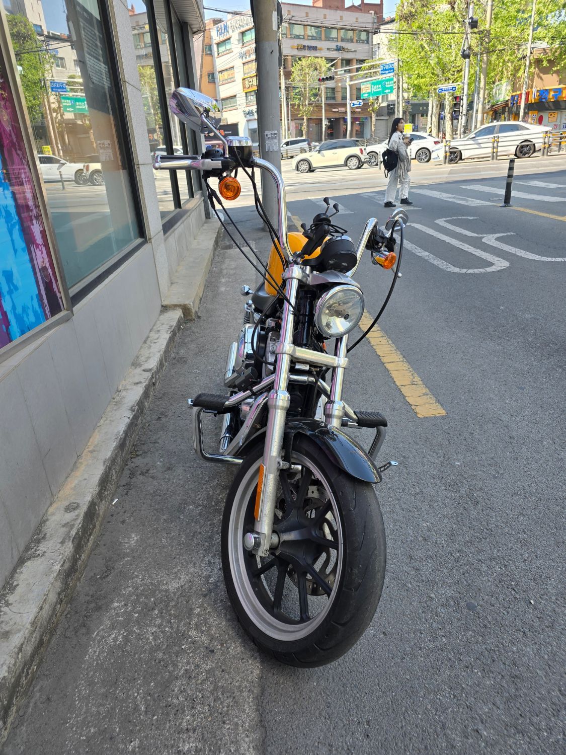 할리데이비슨 883 슈퍼로우 more