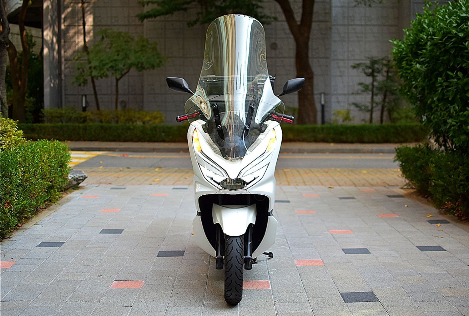 혼다 PCX 125 more