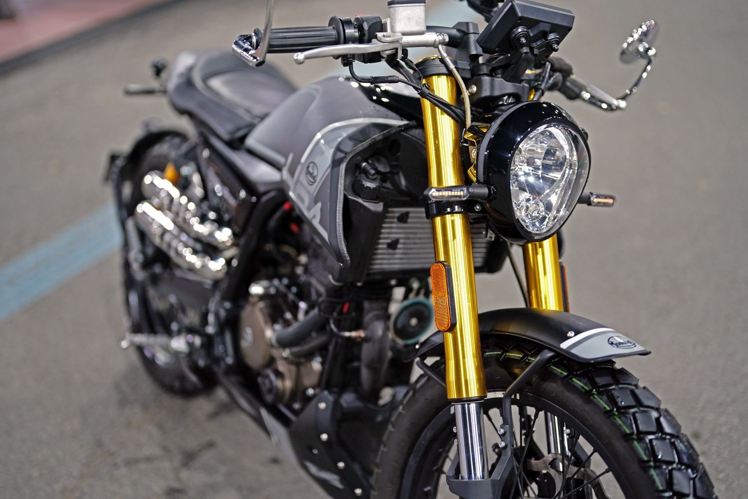 몬디알 힙스터 125 more