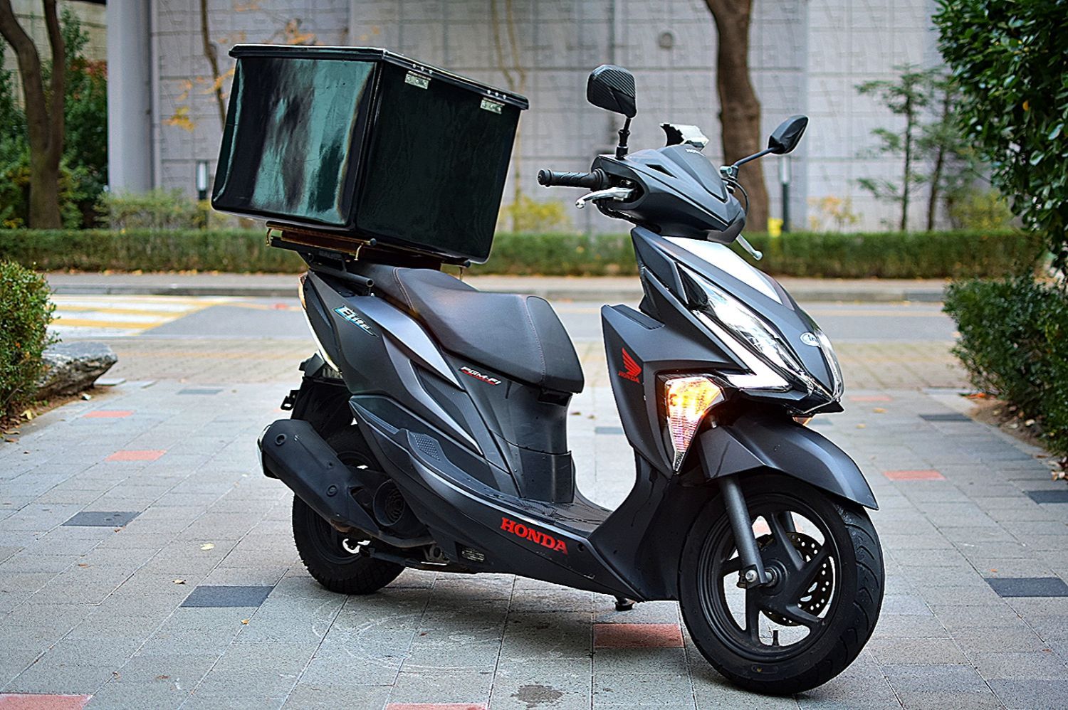 혼다 엘리트 125 thumb 2