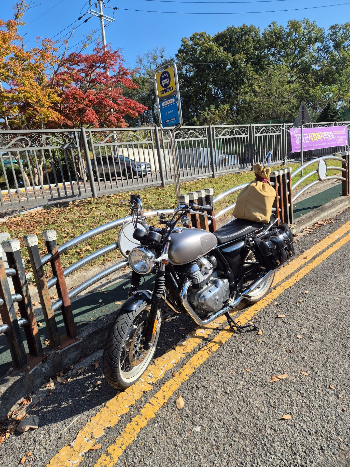 로얄엔필드 인터셉터 650 thumb 2