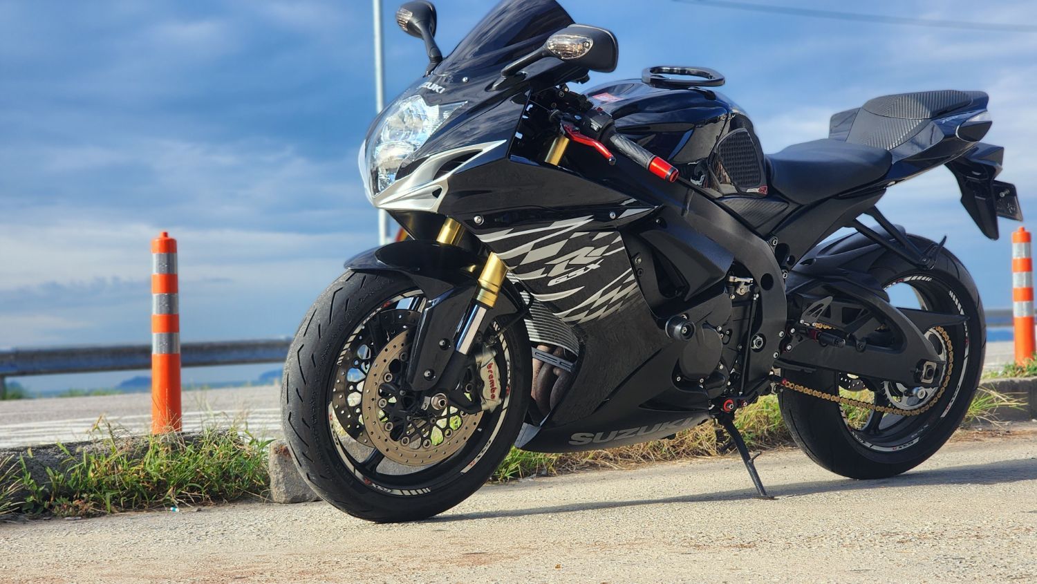 스즈키 GSX R 750 thumb 2