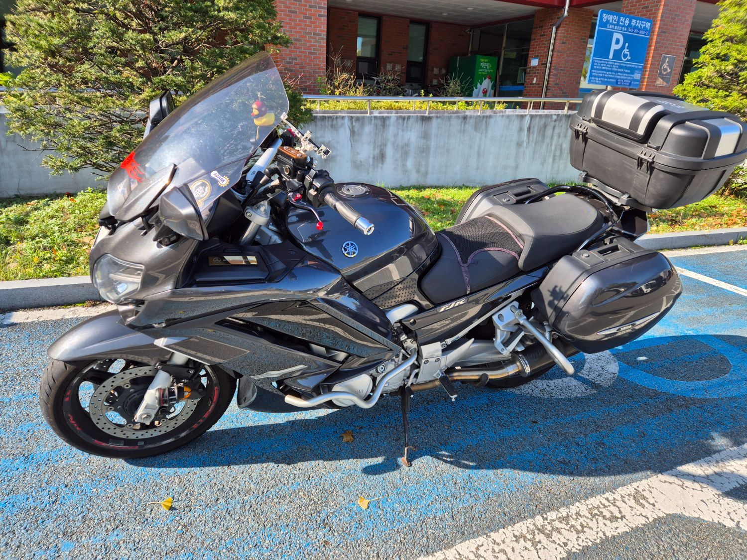 야마하 FJR 1300 A more