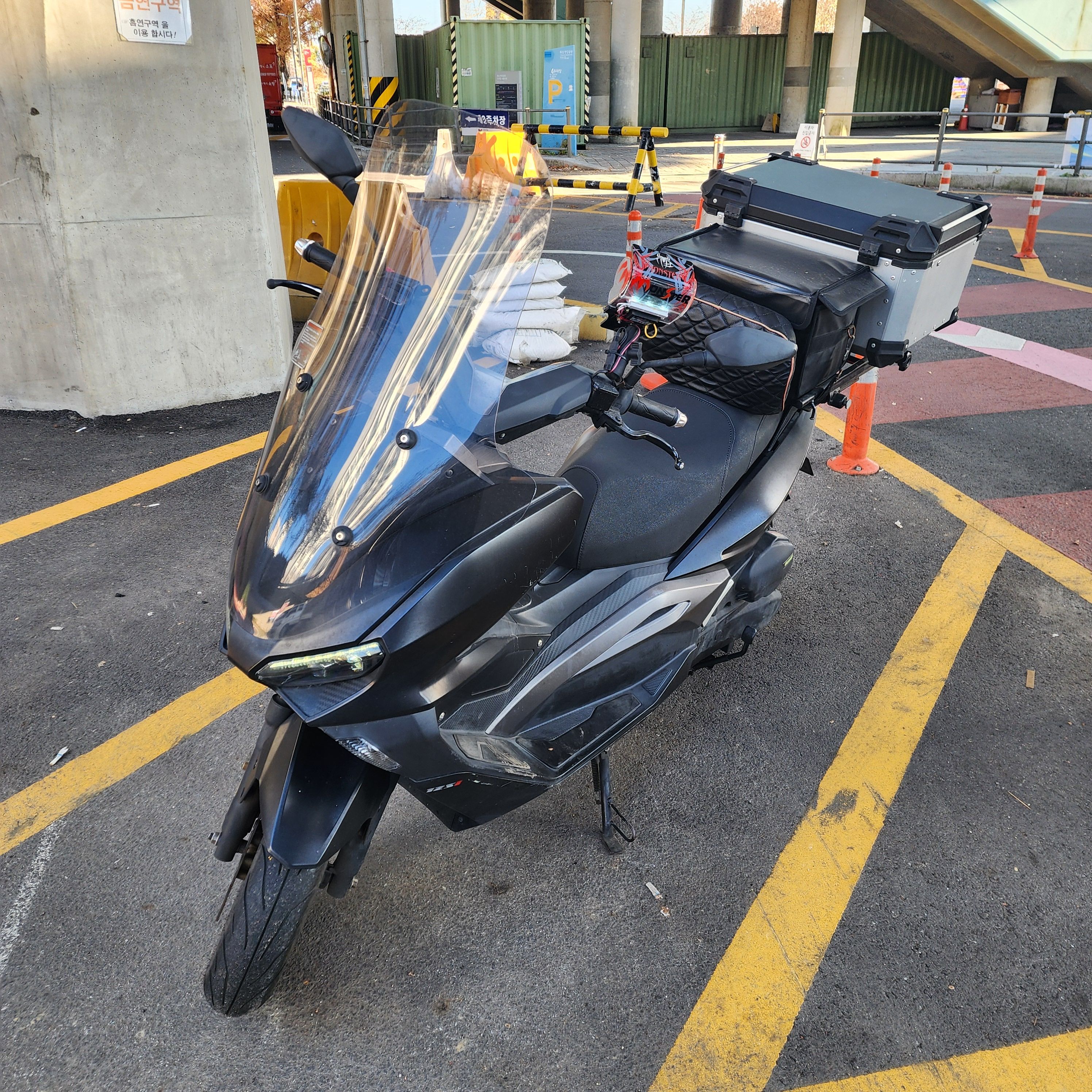 케이앤씨모터스 이지맥스 125 thumb 2