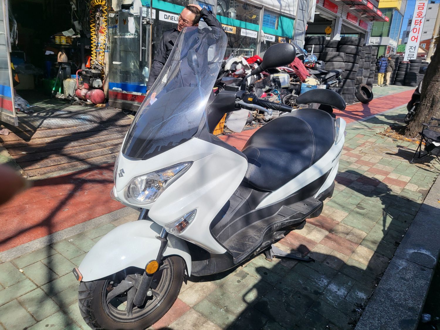 스즈키 버그만 125 more