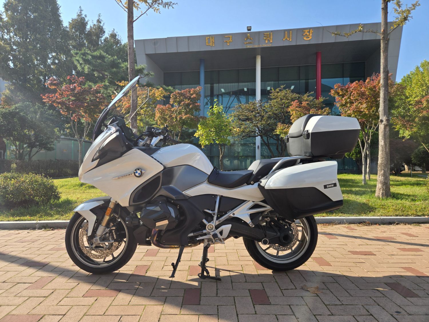 BMW R 1250 RT 2023 실버 사진 8
