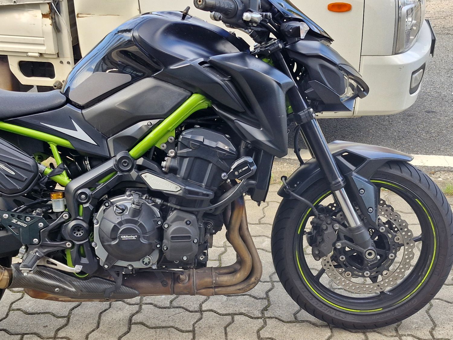 가와사키 Z 900 thumb 2