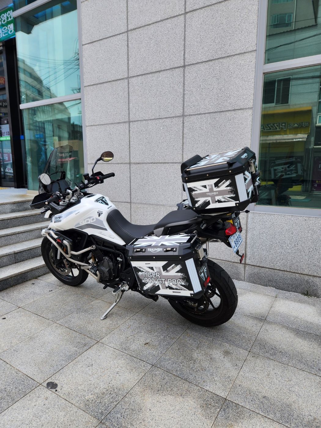 트라이엄프 타이거 900 GT 프로 thumb 2