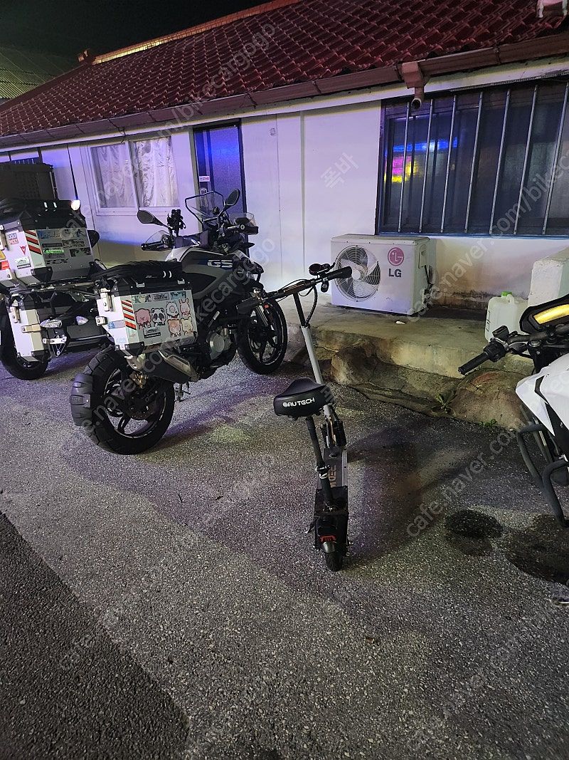 BMW G 310 GS thumb 2