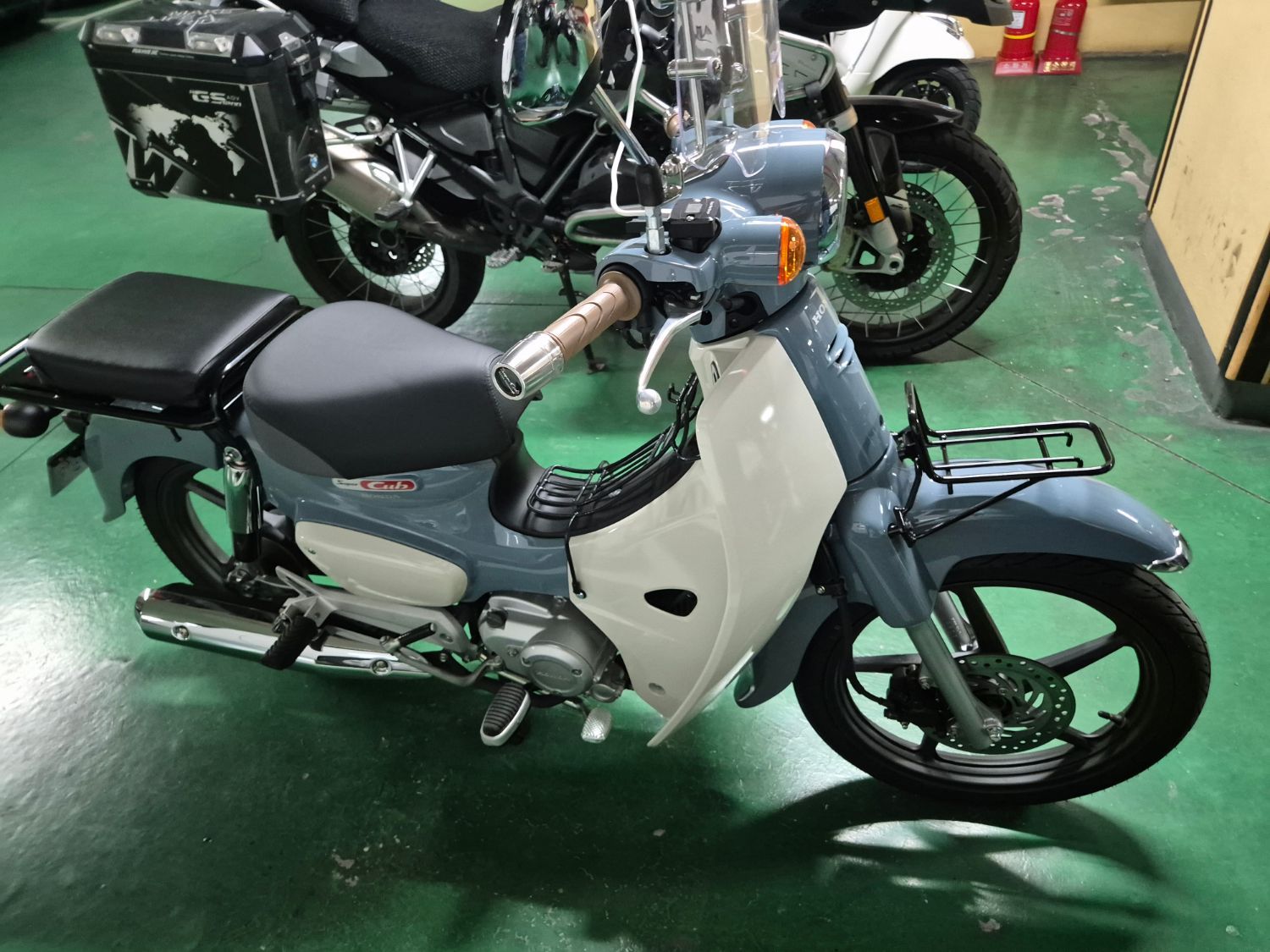 혼다 슈퍼 커브 110 more