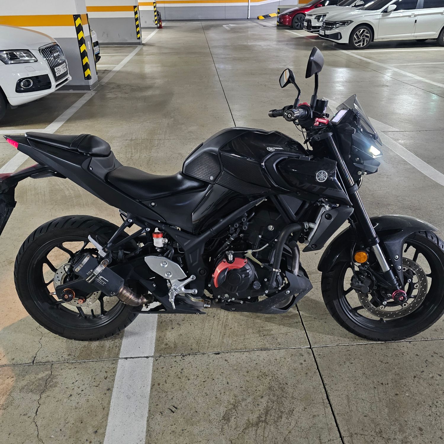 야마하 MT 03 more