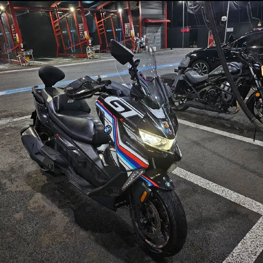 BMW C 400 GT thumb 2