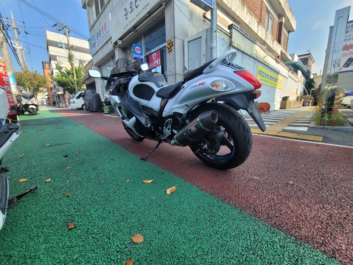 스즈키 하야부사 more