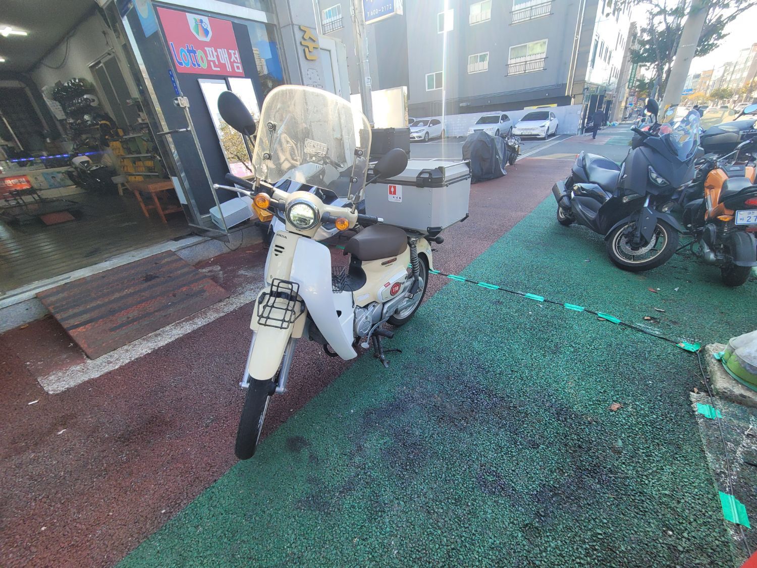 혼다 슈퍼 커브 110 thumb 2