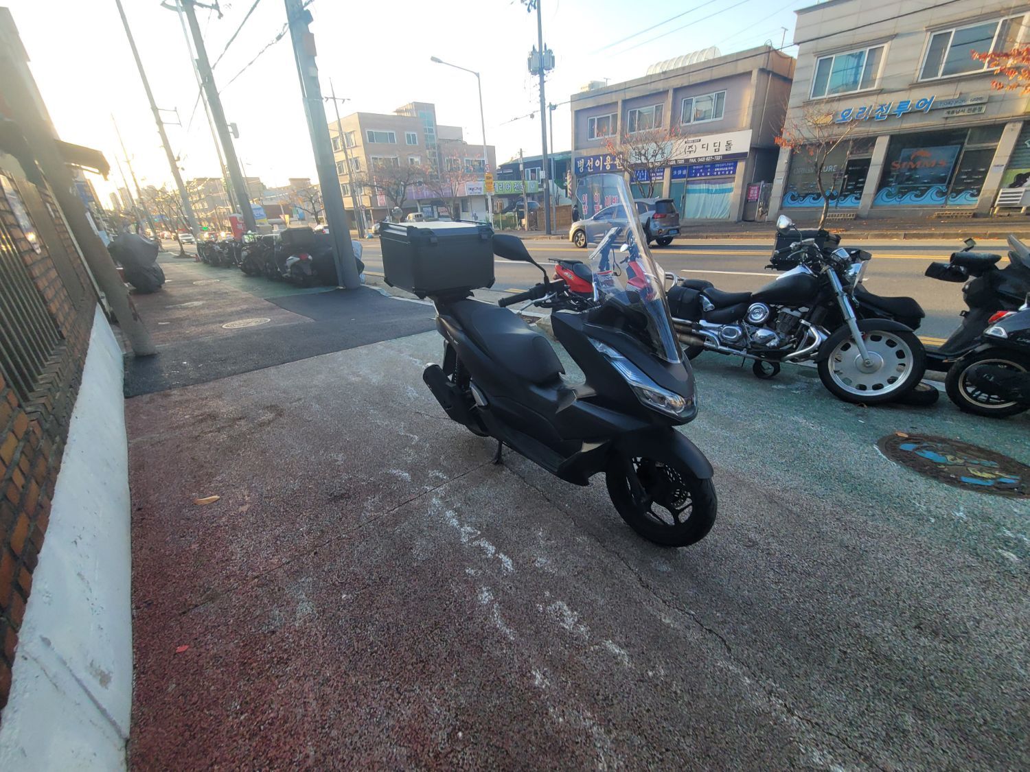 혼다 PCX 125 more