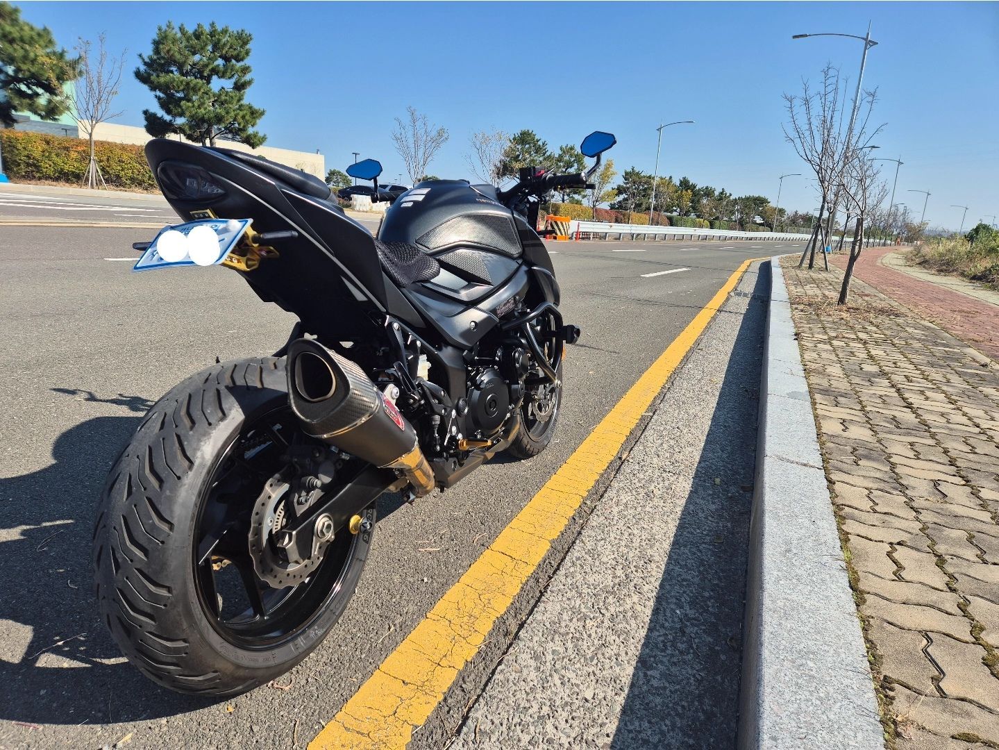 스즈키 GSX S 750 main