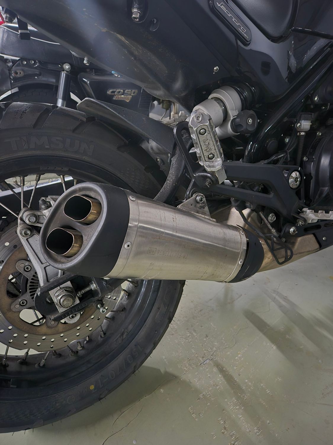 베넬리 레온치노 500 more