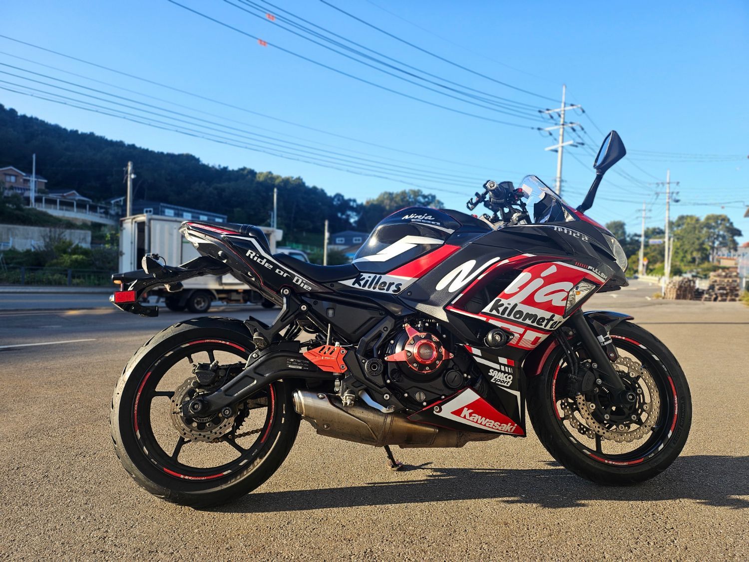 가와사키 닌자 650 R more