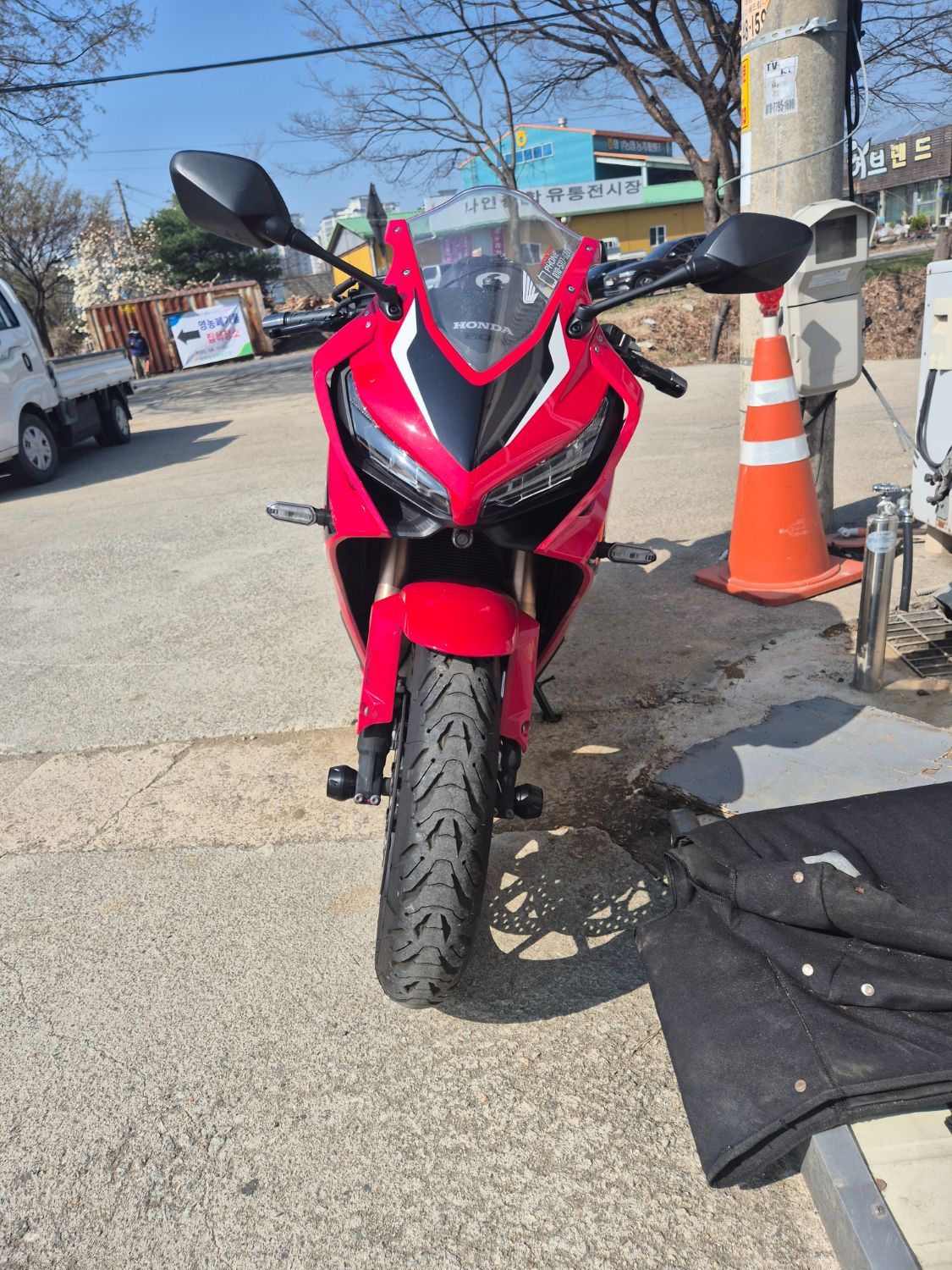 혼다 CBR 650 R MT more