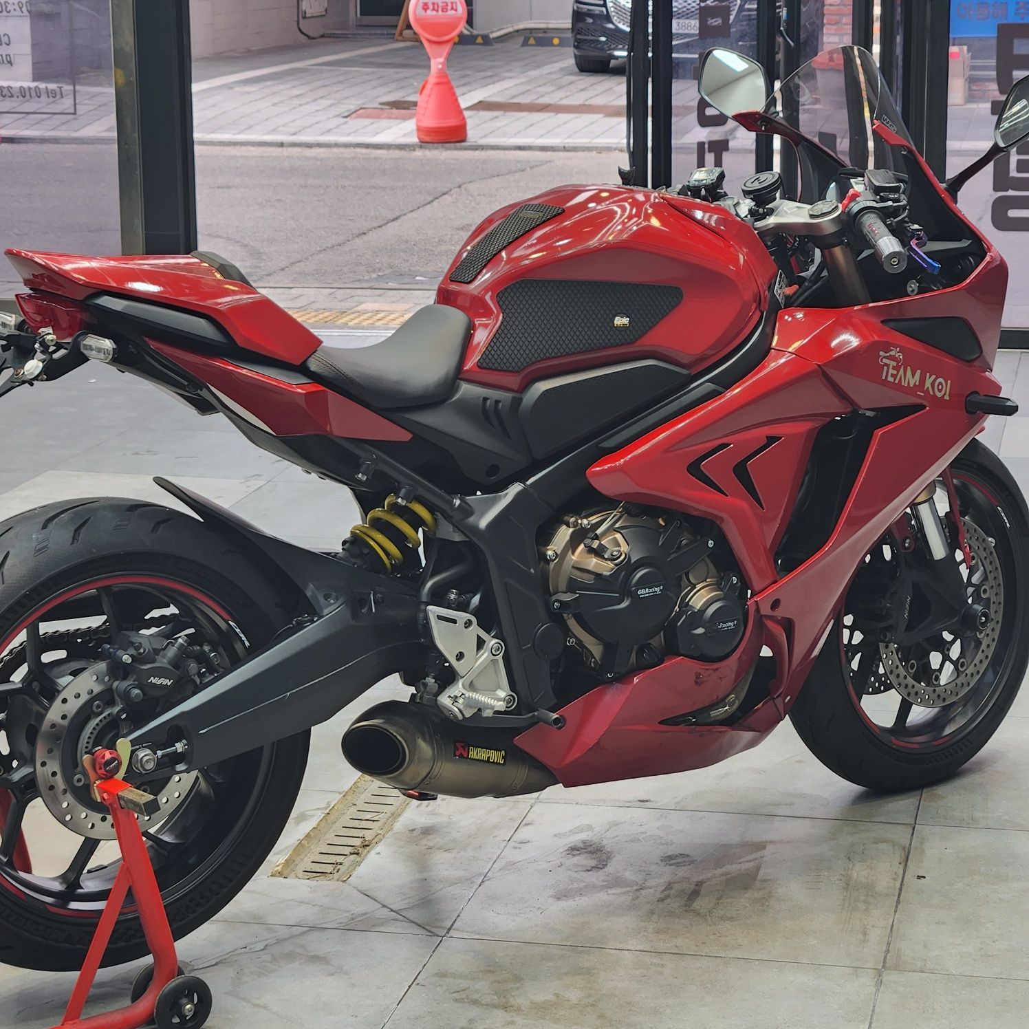 혼다 CBR 650 R MT more