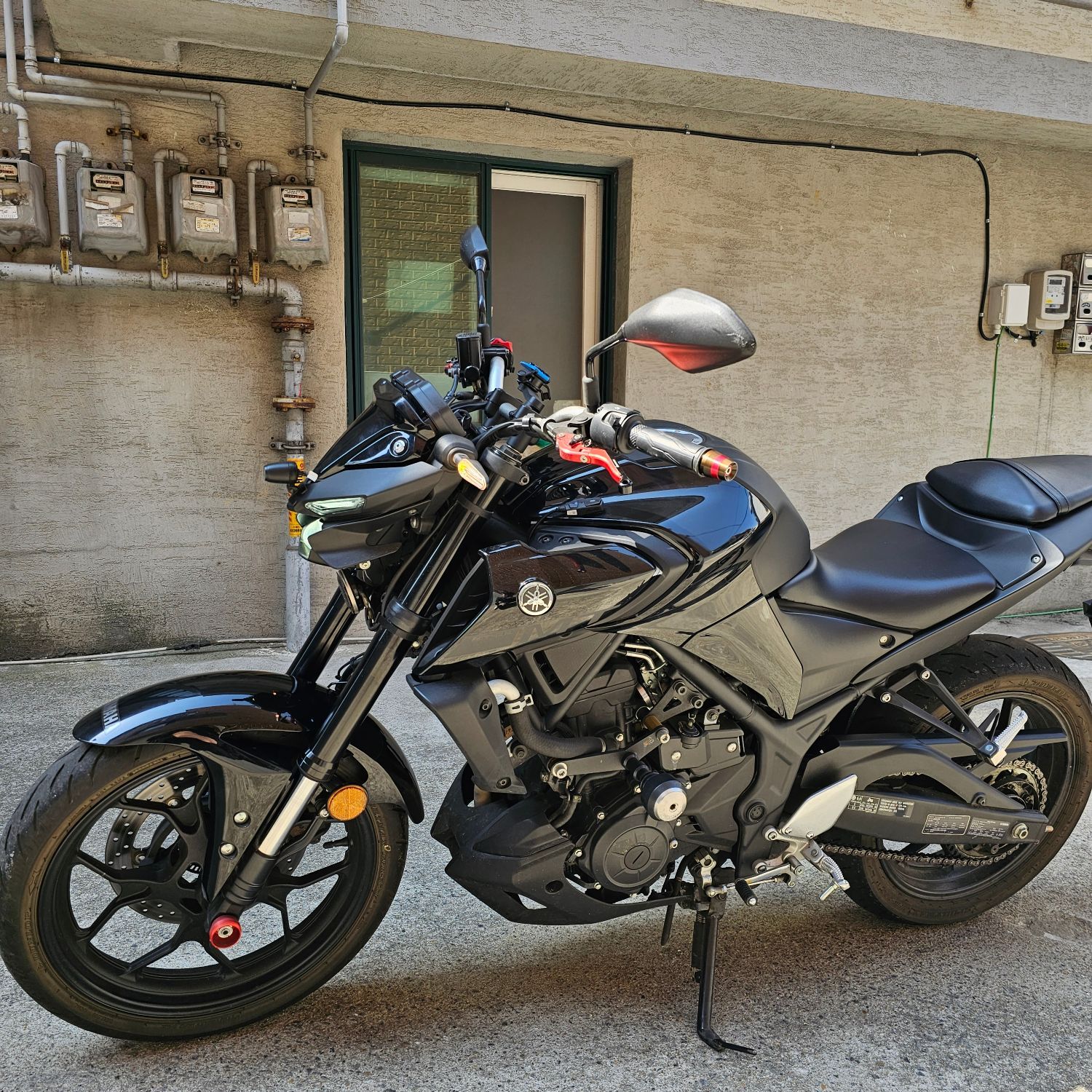 야마하 MT 03 more