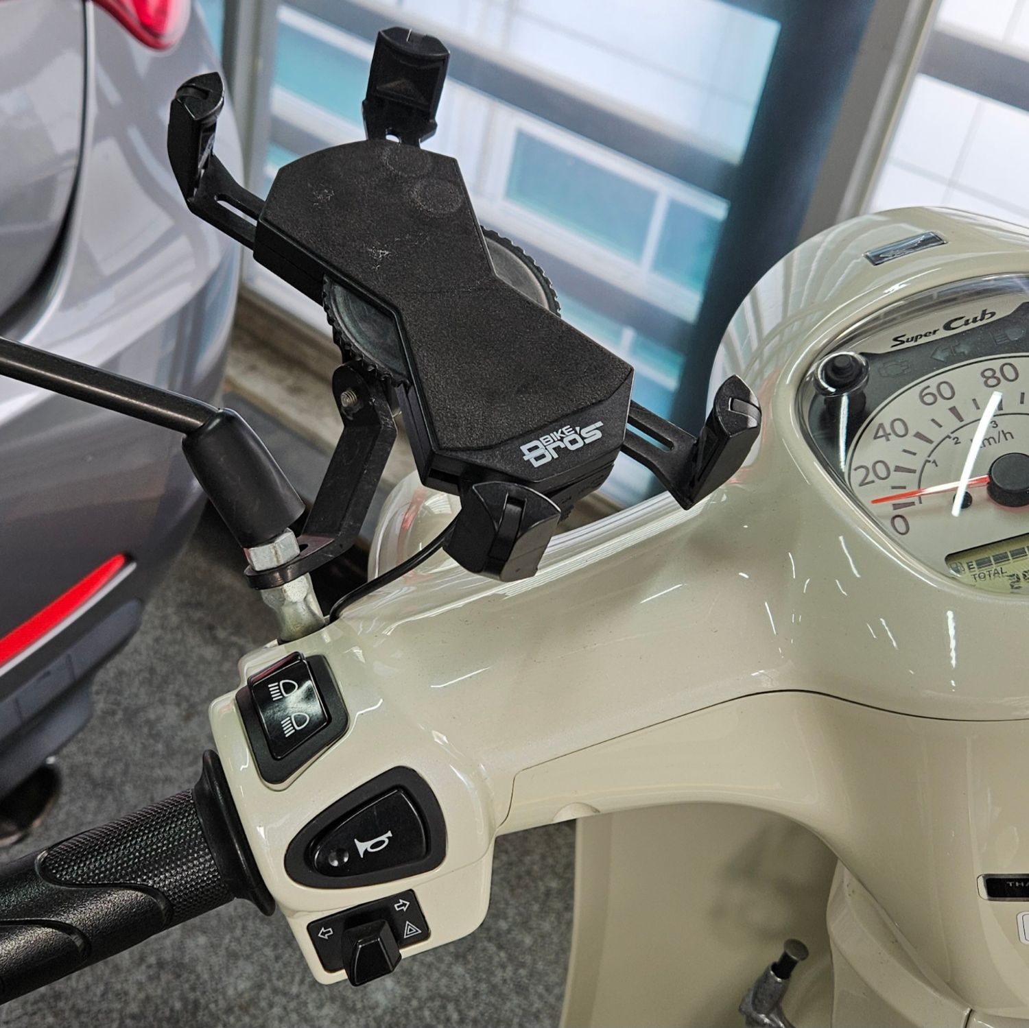 혼다 슈퍼 커브 110 more