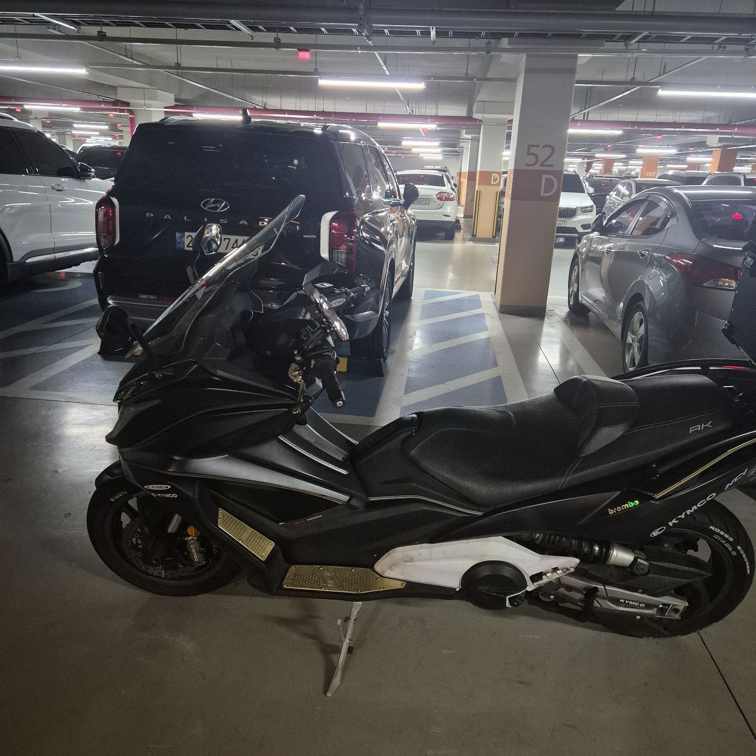 킴코 AK 550 i thumb 2