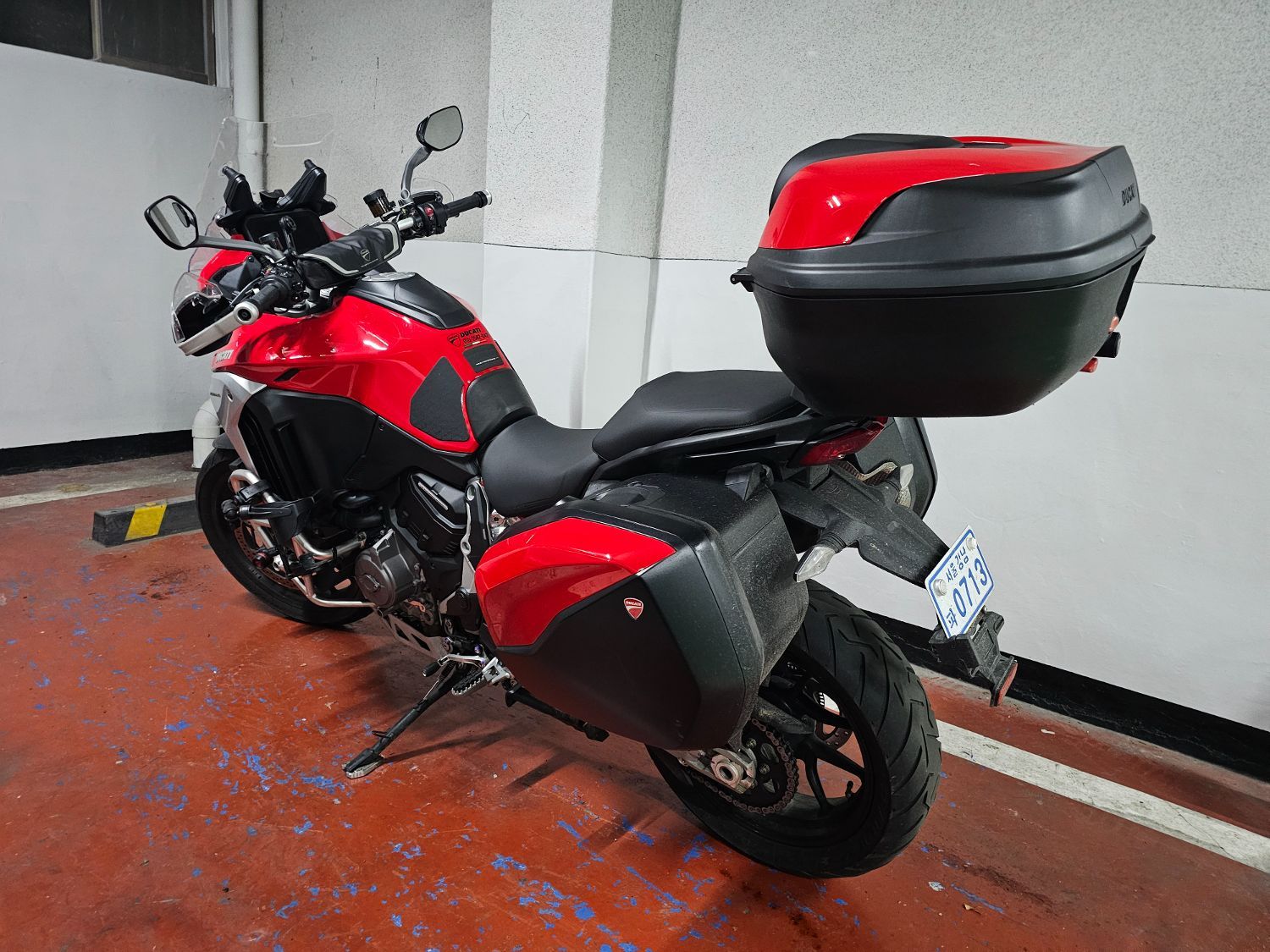 두카티 멀티스트라다 V4 S more