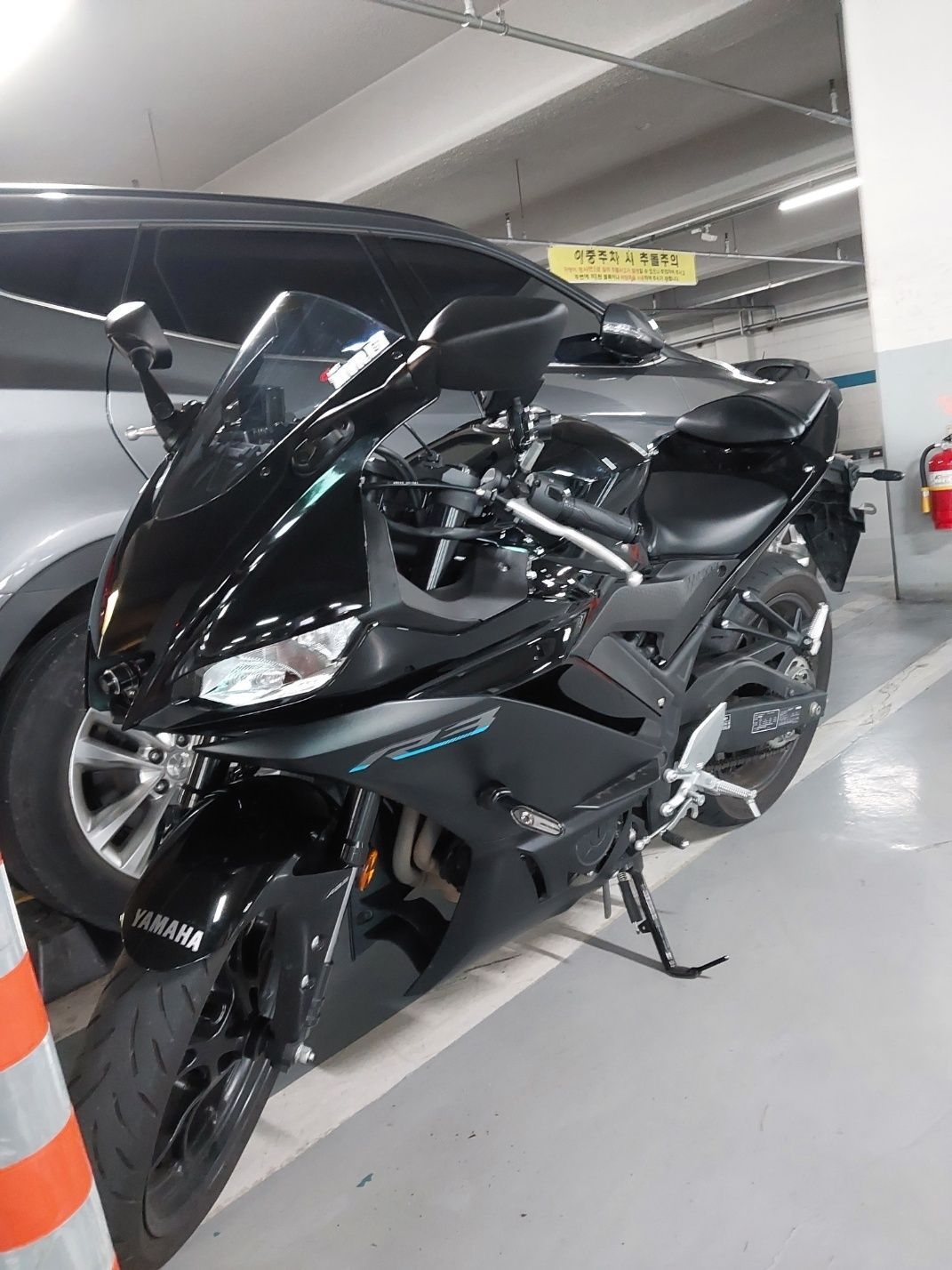 야마하 YZF R3 more